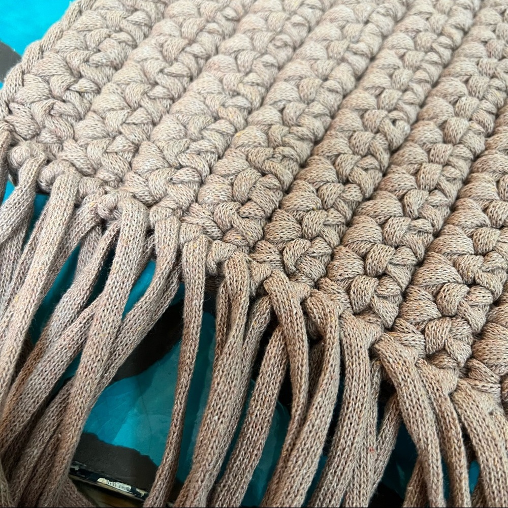 Binge Knitted Clutch - Frida - Picture 10 of 10